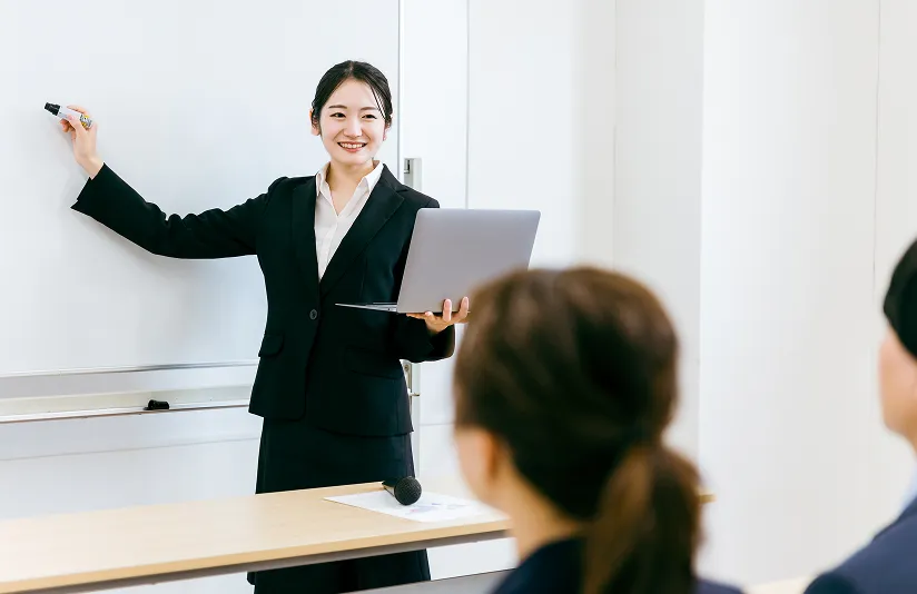 法人向け通訳・翻訳研修イメージ画像