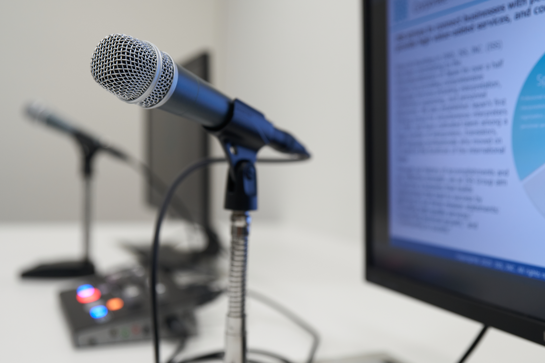 技術開発交流会での日英中リレー同時通訳